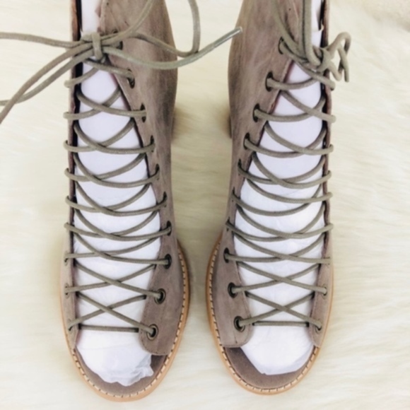 Jeffrey Campbell Cors Peep Toe Bootie - Picture 4 of 8